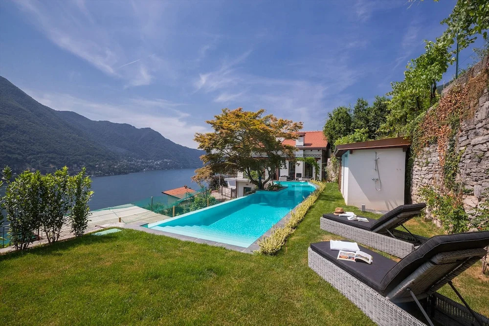 Villa Acero