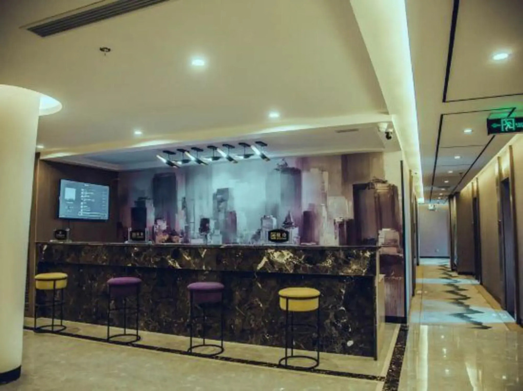 Leiketai Theme Hotel (Bengbu Railway Station Branch)