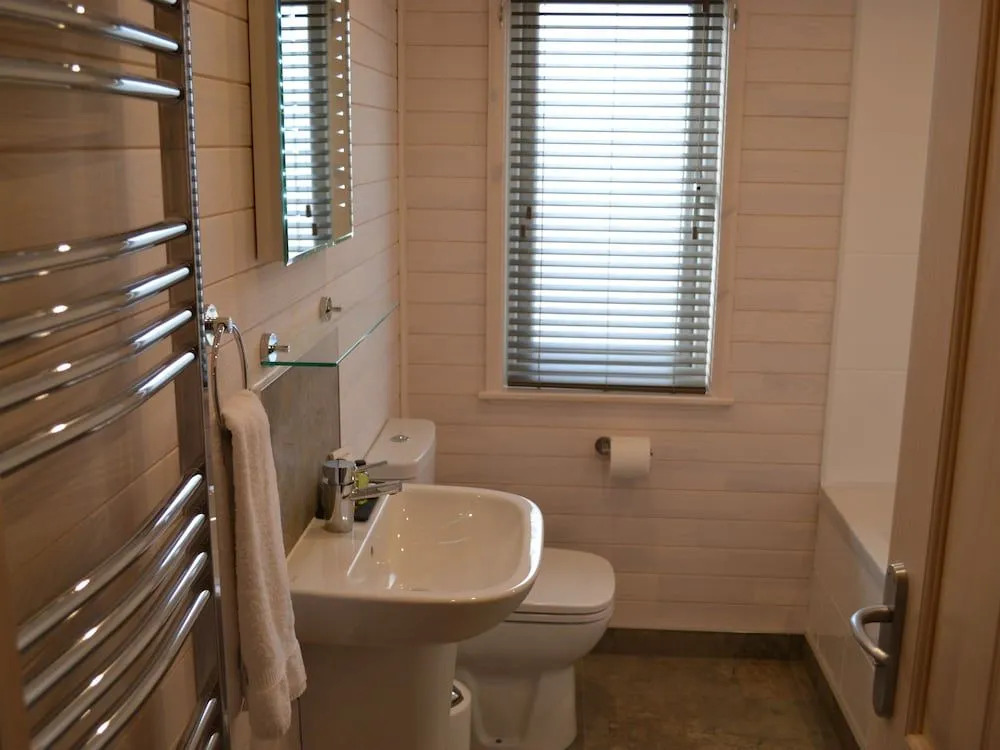 The Chiltern Lodges at Upper Farm Henton
