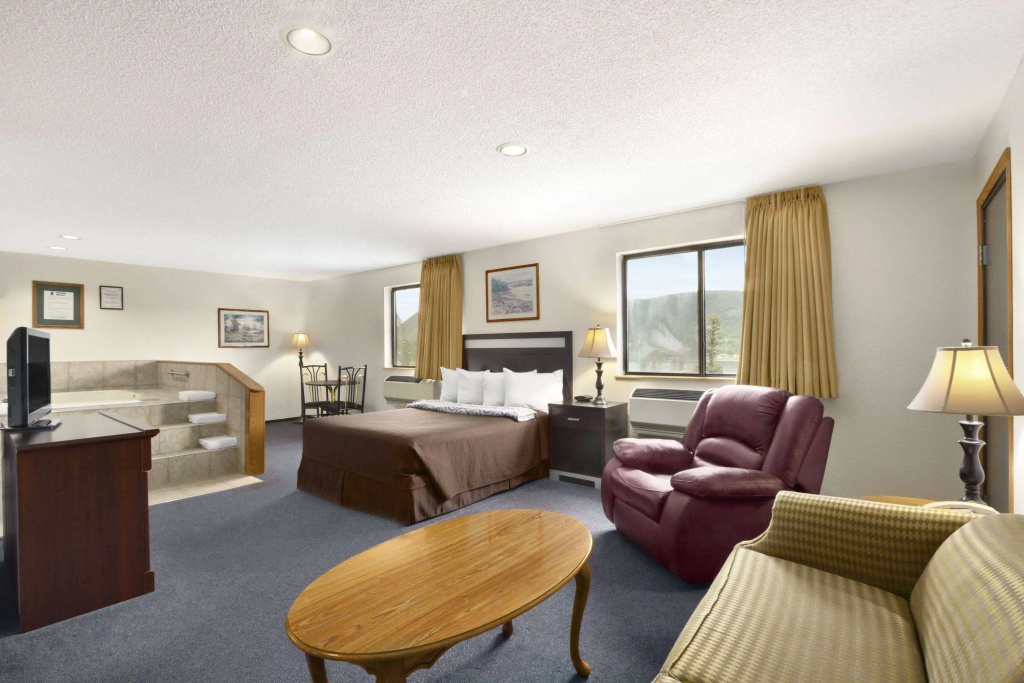 Super 8 by Wyndham Williams Lake BC