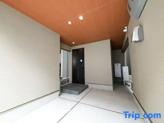 IWA House 1