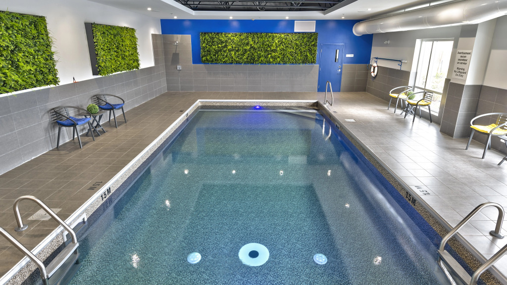 Holiday Inn Express & Suites Vaudreuil-Dorion by IHG