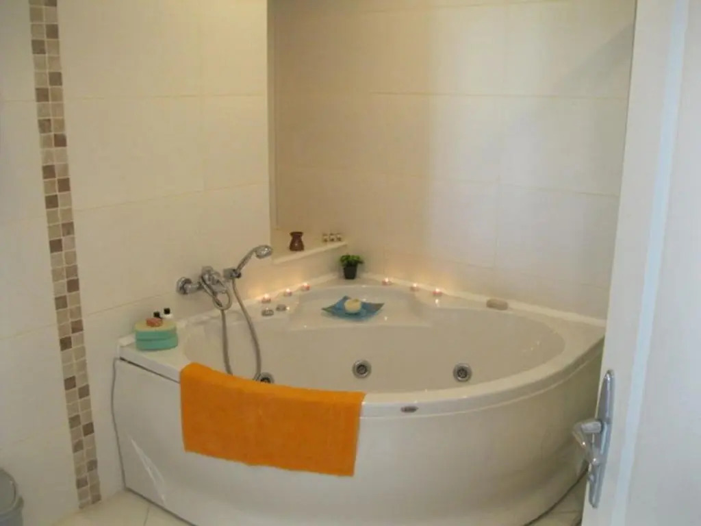 Spacious 2 Bed 2 Bath Home in one of Side's Most Popular Communities