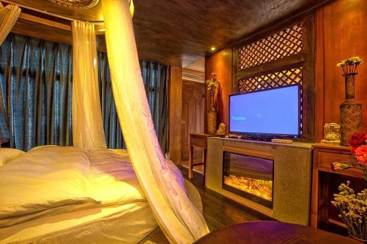 Hongchen Jintu Inn Wenzhi Alley