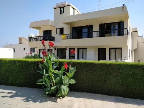 Demetris Apartments