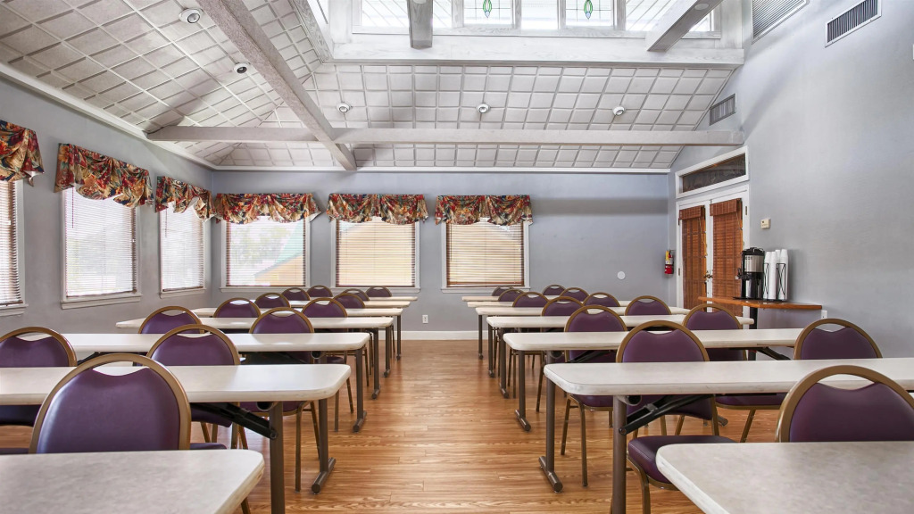 Best Western Central Inn
