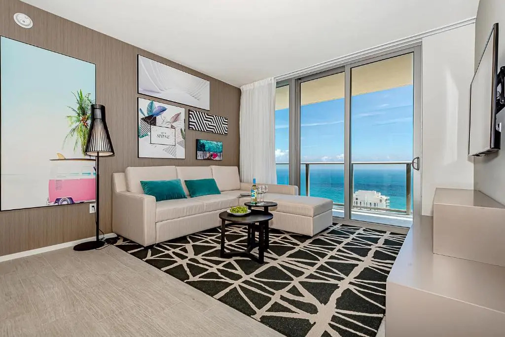 5 * Front OCEAN View - 34th TOP FLOOR: Brand New 2BR