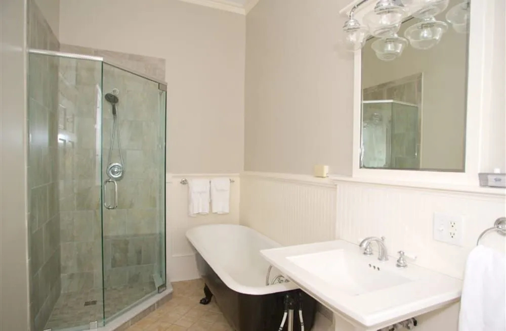 Dinsmore Boutique Inn