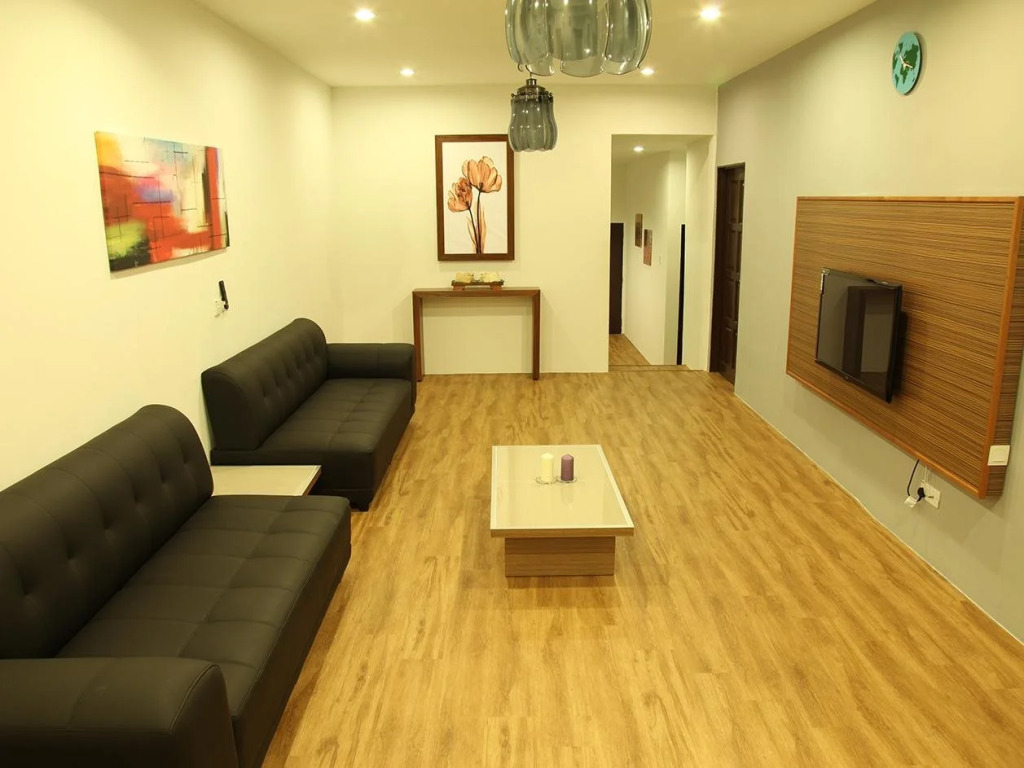 Leisure Home Stay @ Taman Segar