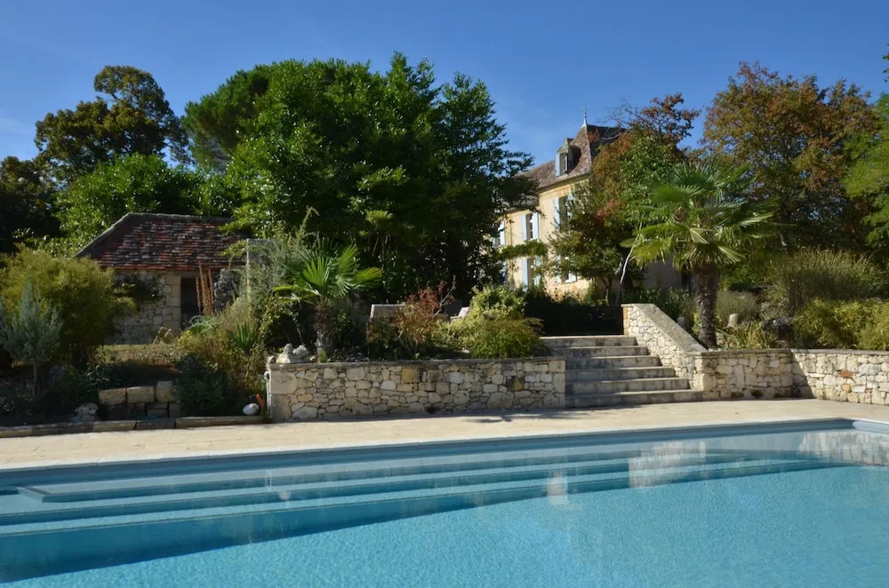 Chateau le Tour