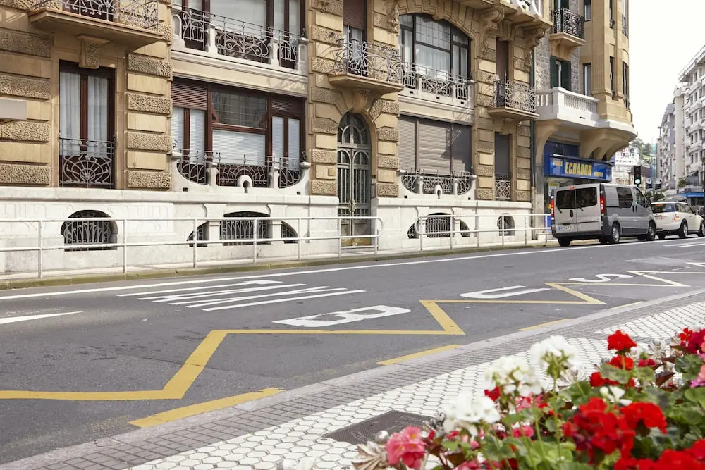 Zubieta Playa 2 Apartment by FeelFree Rentals