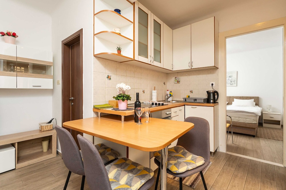 Apartment Family Tokic