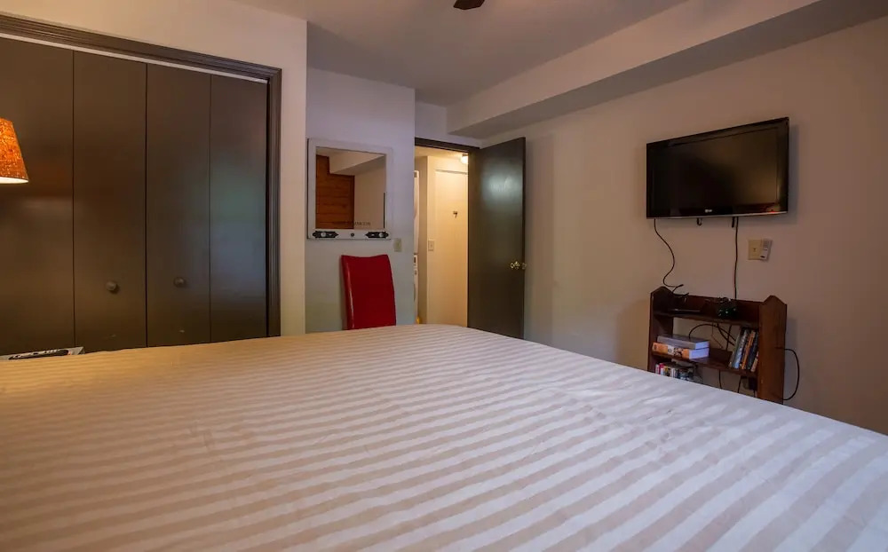 Day Dreamer 2 Bedrooms 2 Bathrooms Cabin