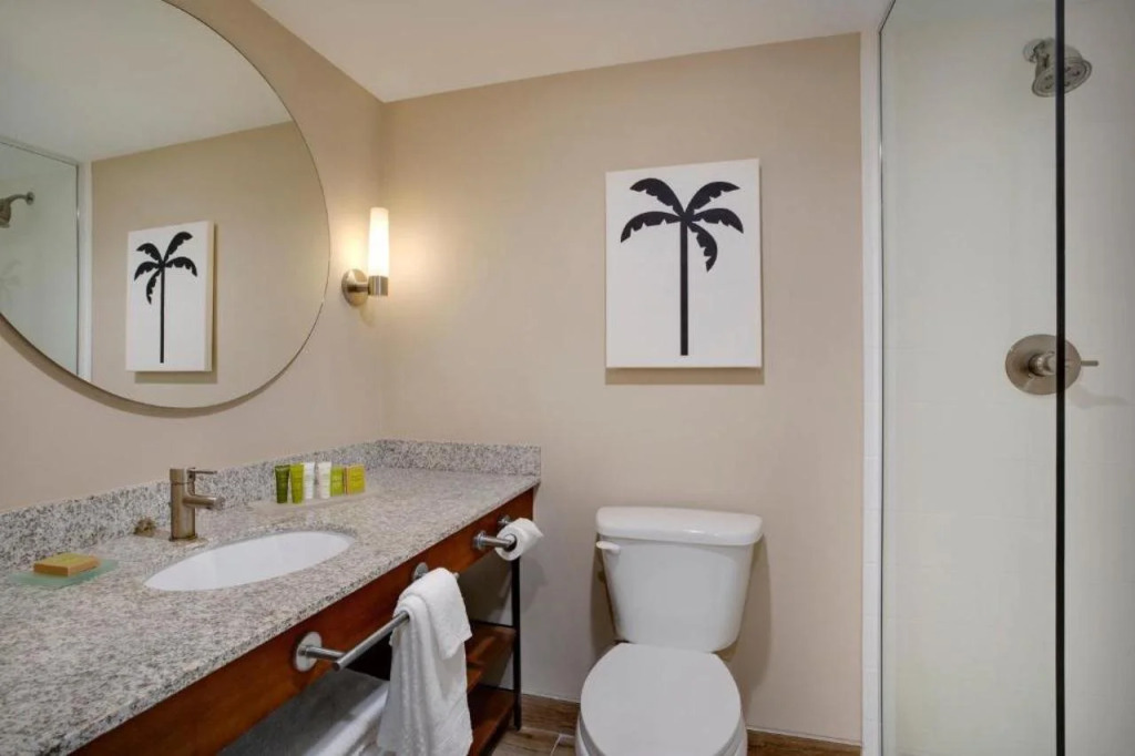 Hotel Dello Ft Lauderdale Airport, Tapestry Collection by Hilton