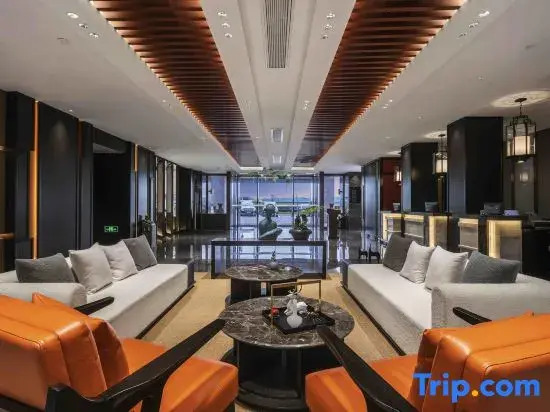 Tianmu Lake Yuhu Peninsula Hot Spring Hotel