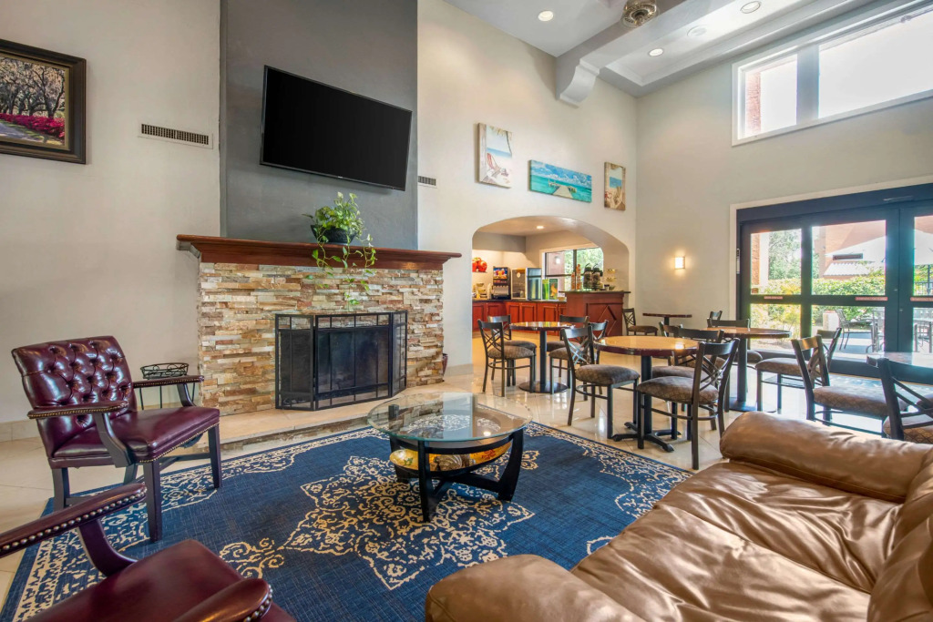 Quality Inn & Suites Jacksonville-Baymeadows