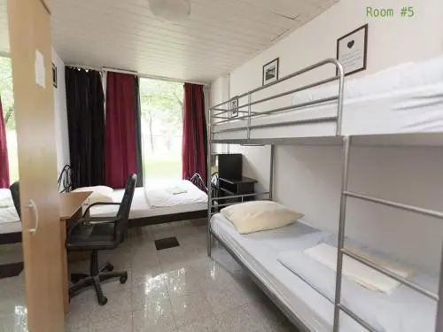 Hostel 24/2