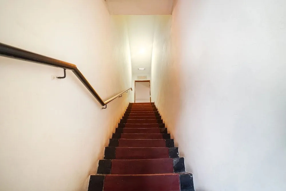 Oyo 44118 Budget Sk Hotel