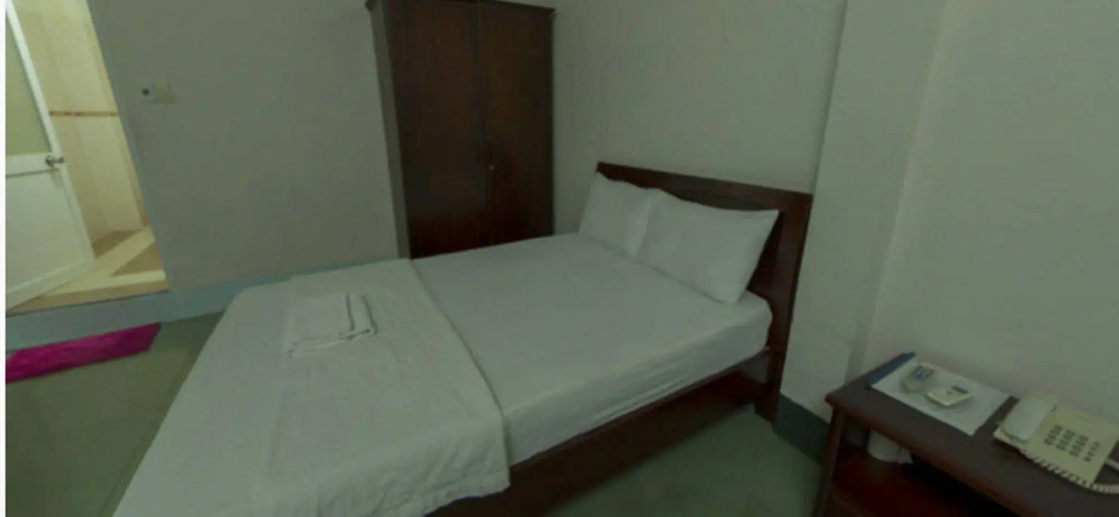 Nha Viet Hotel