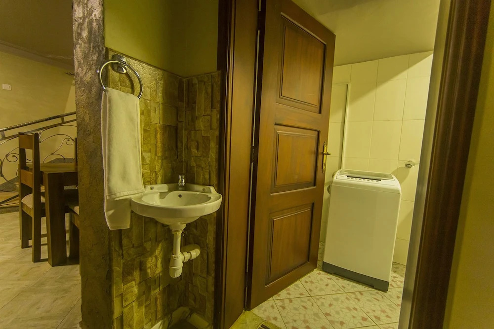 Victoria Breeze Hotel Apartment