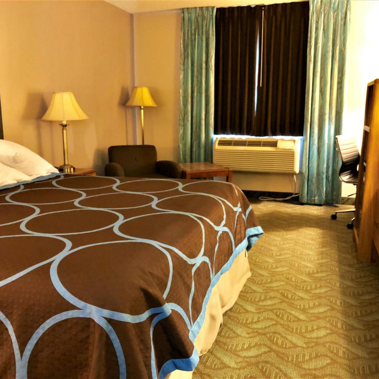 Super 8 by Wyndham Dodgeville