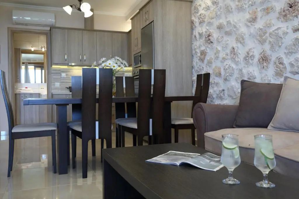 Goudis suites
