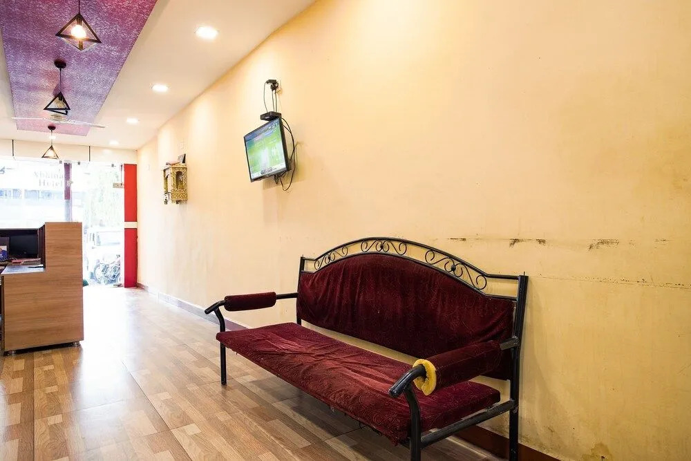 Spot On 23725 Jay Shanti Palace Hotel