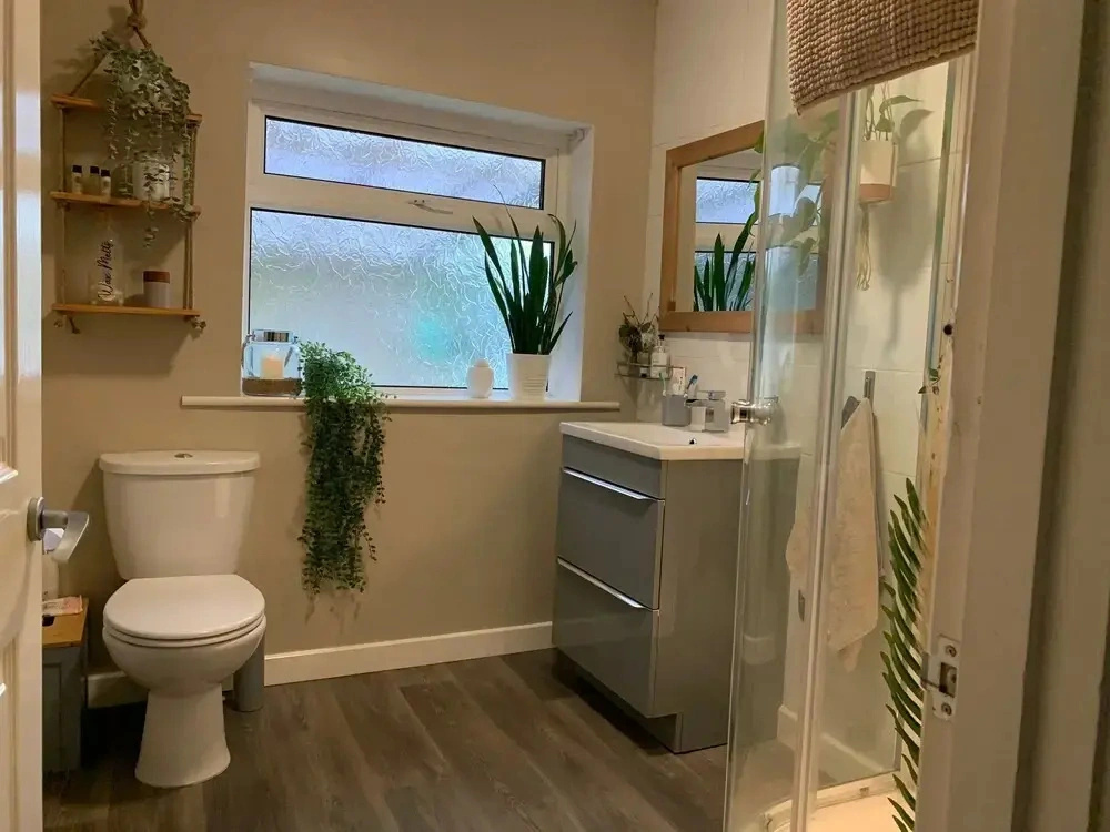 Impeccable 3-bed Bungalow Near Launceston
