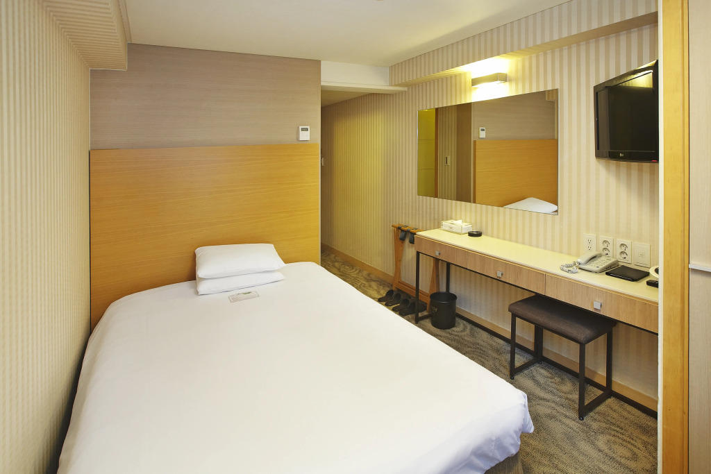 Savoy Hotel Myeongdong