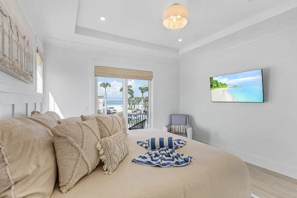 673 White Sands Retreat: Bay Views, Pool, Elevator 5 Bedroom Home