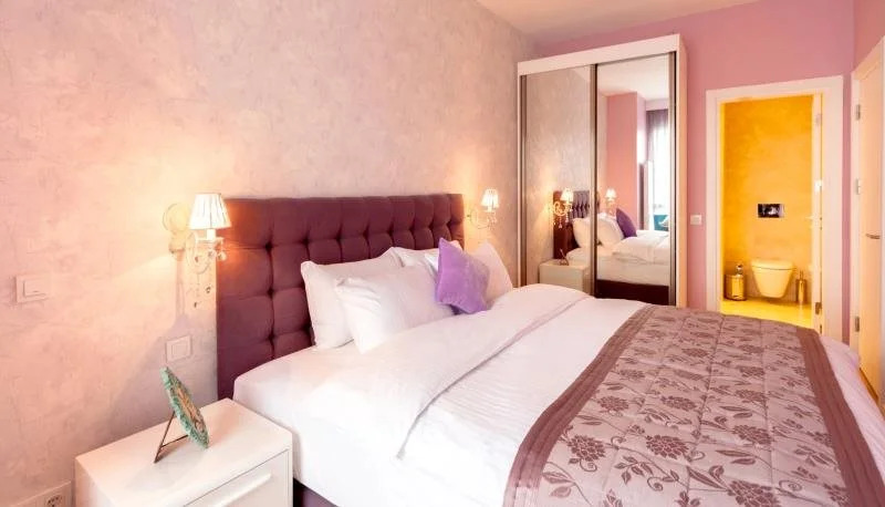 Mera Suites Airport