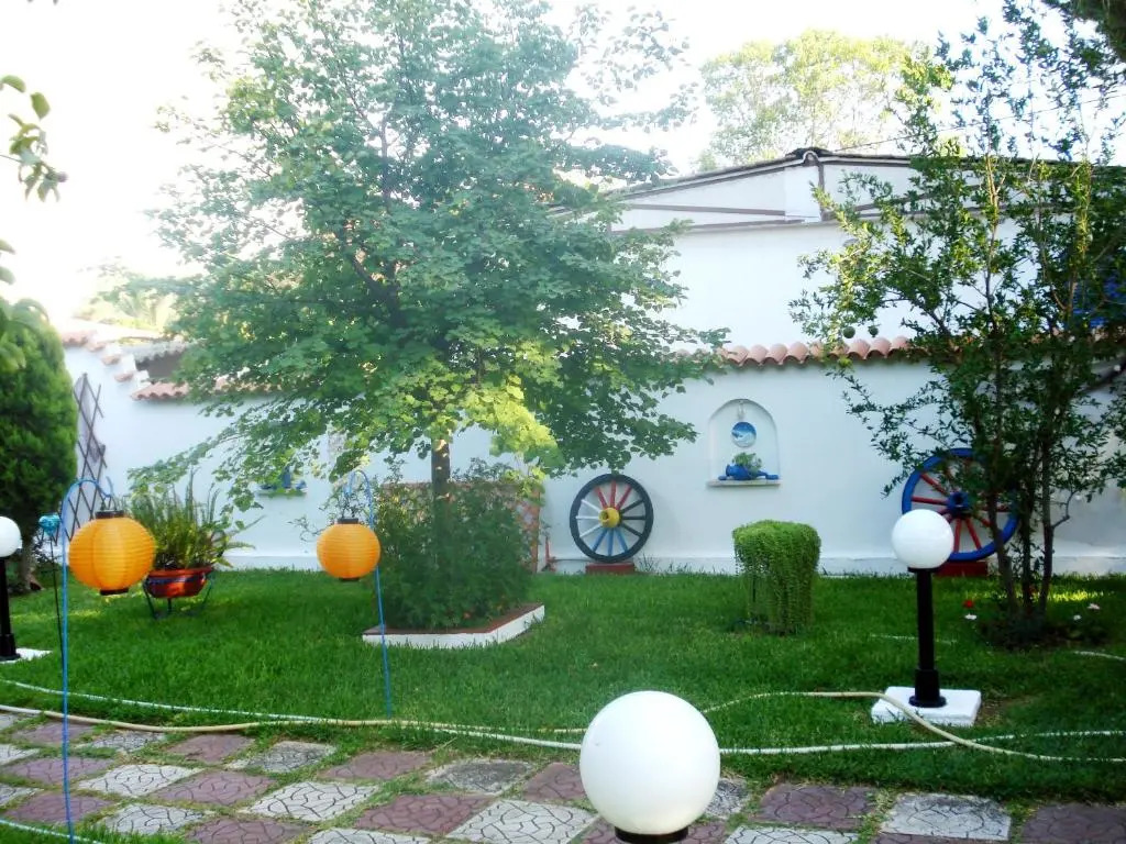 Portes Summer House