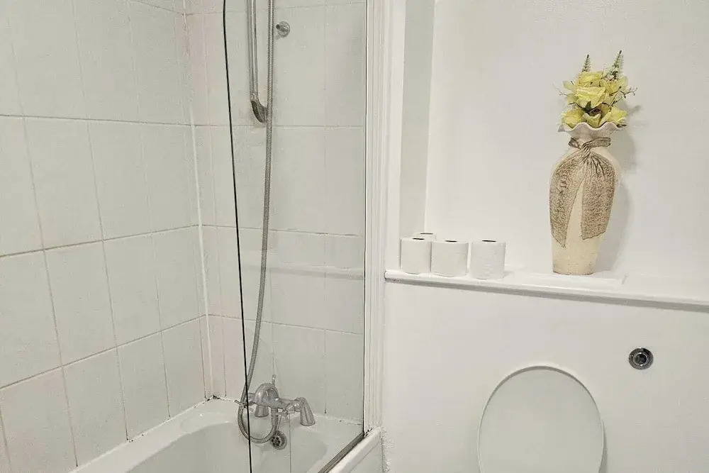 2 Bed Appt - City Centre - Private Balcony