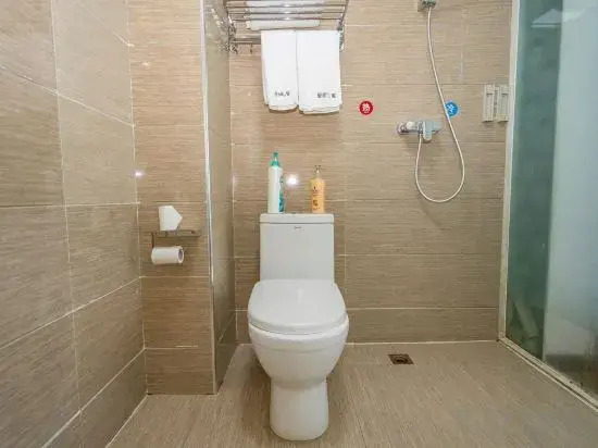 Qingcheng Jushang Yite Hotel (Peace Park Subway Station)