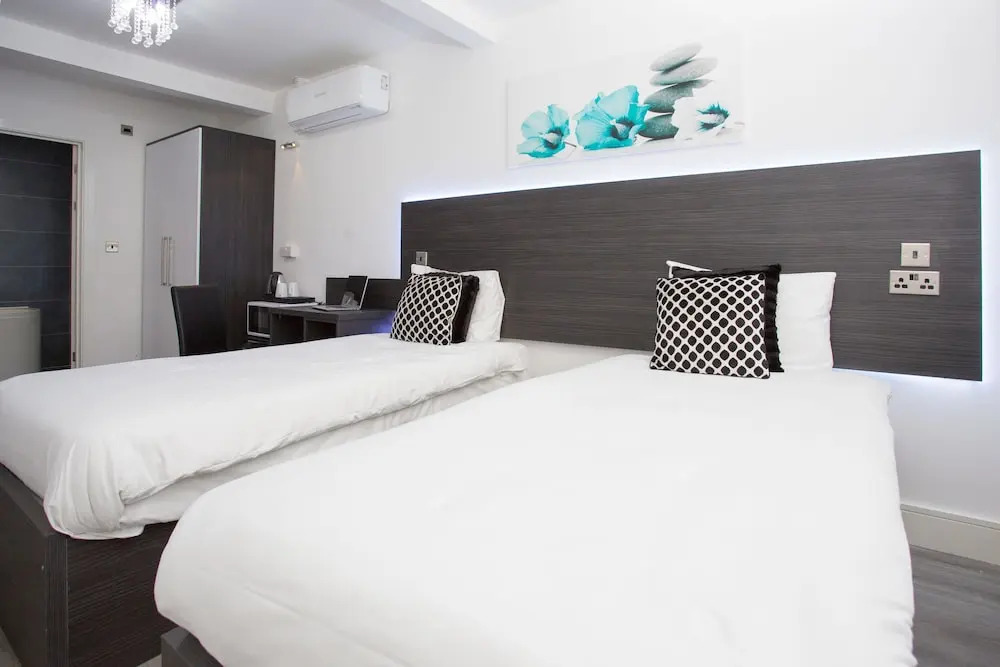 Legoland Heathrow Windsor Apartment Hotel