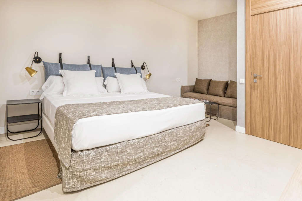 Casa Lirio by Blossom Hotels