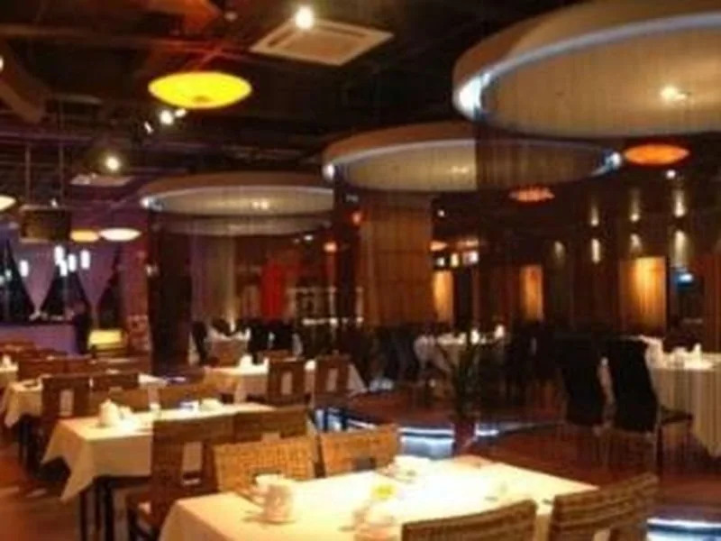 Shenglong Hotel
