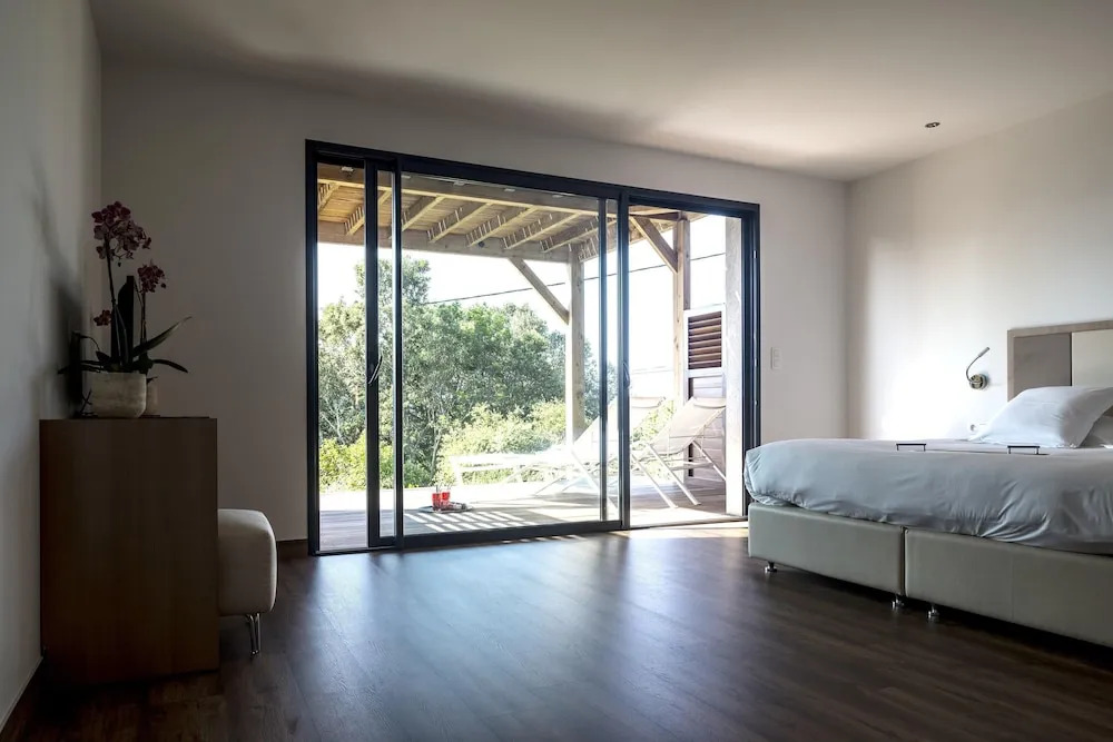 Villa With 6 Bedrooms in Porto-vecchio, With Wonderful sea View, Private Pool, Furnished Terrace