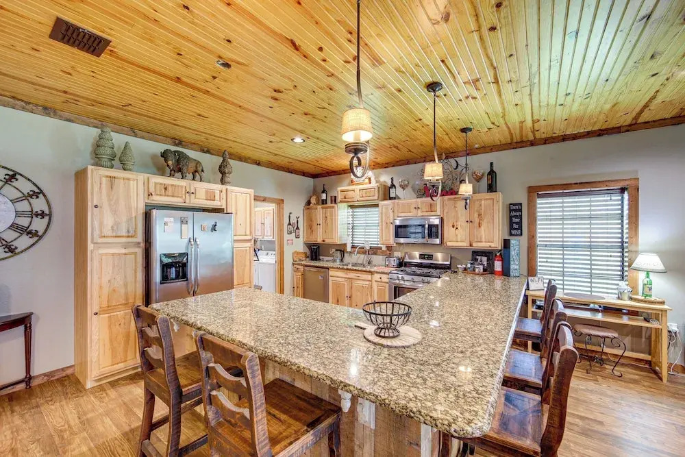 Jefferson Vacation Rental With Golf Cart!