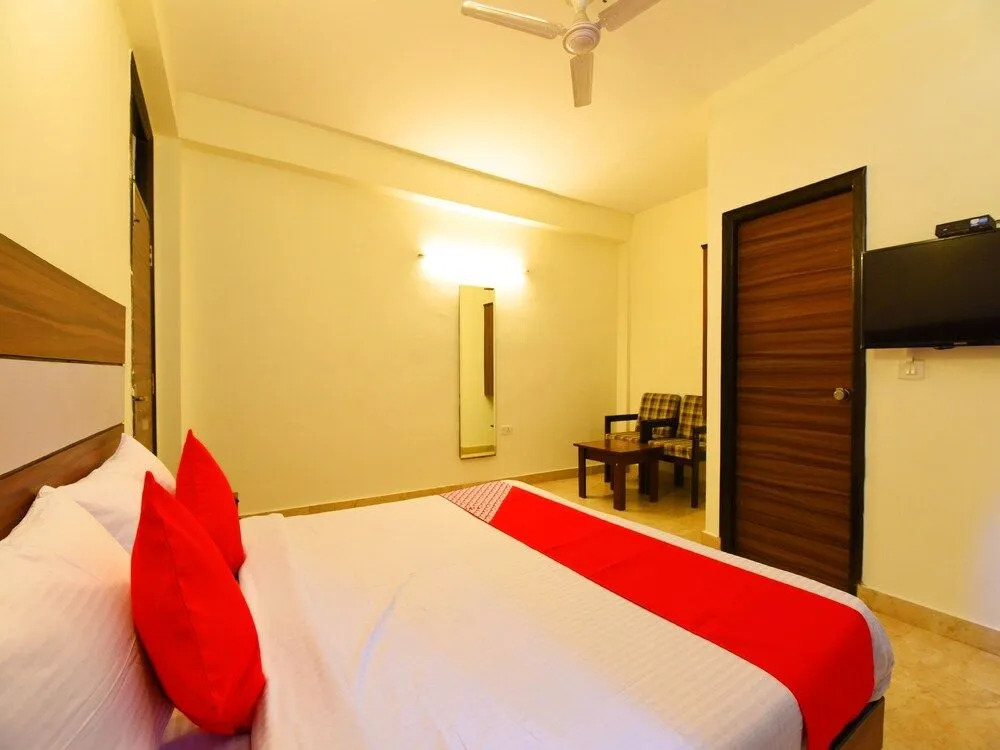 OYO 12818 Dev Villa