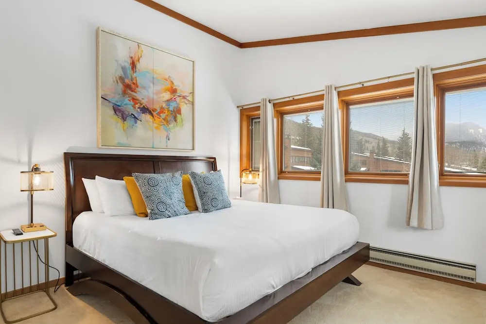 Tennis Townhome #1327 : 2, 225