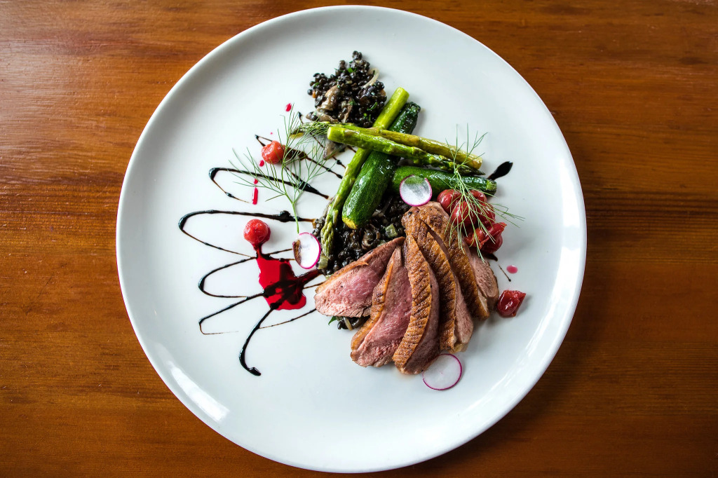 The Juniper Hotel & Bistro