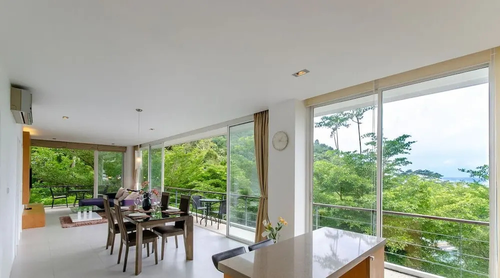 Natural Sea View 2 Bedrooms Apartment