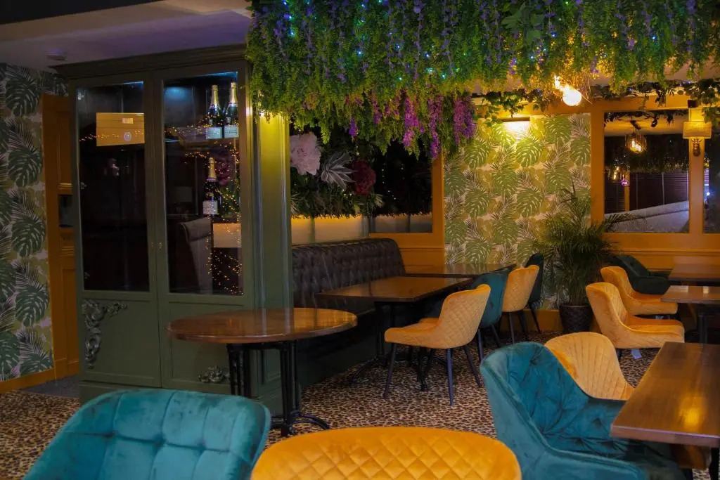 OYO The Townhouse