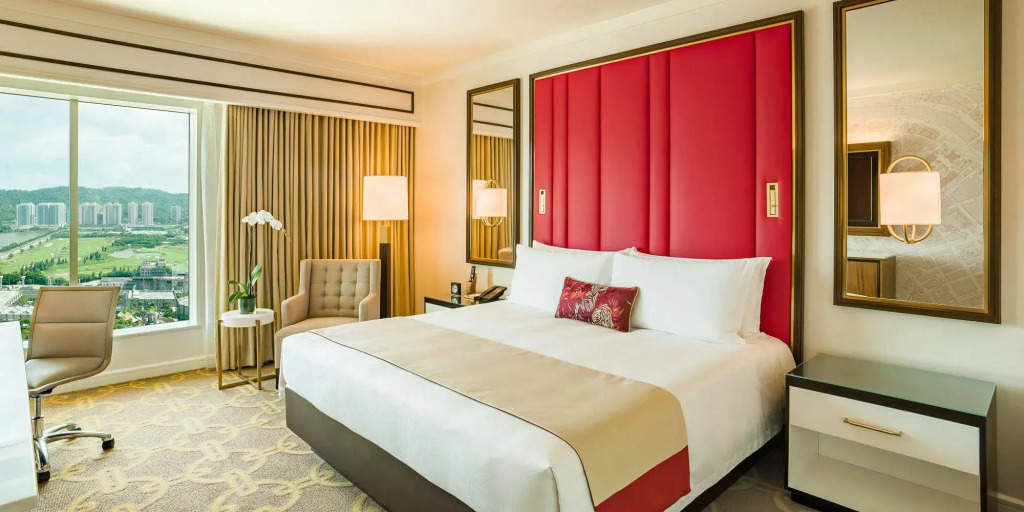 The Parisian Macao