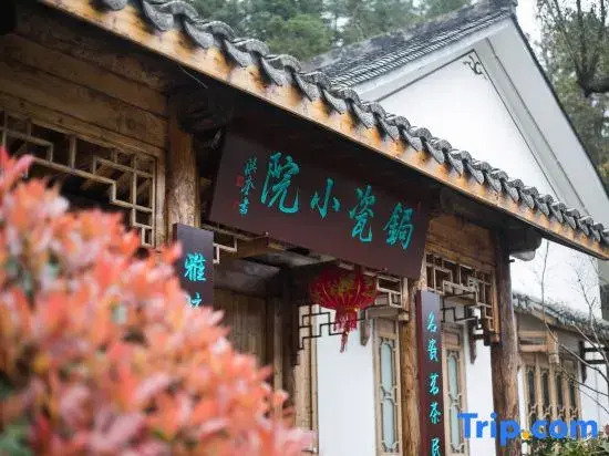 Jingdezhen Porcelain Amendment Technique Guesthouse