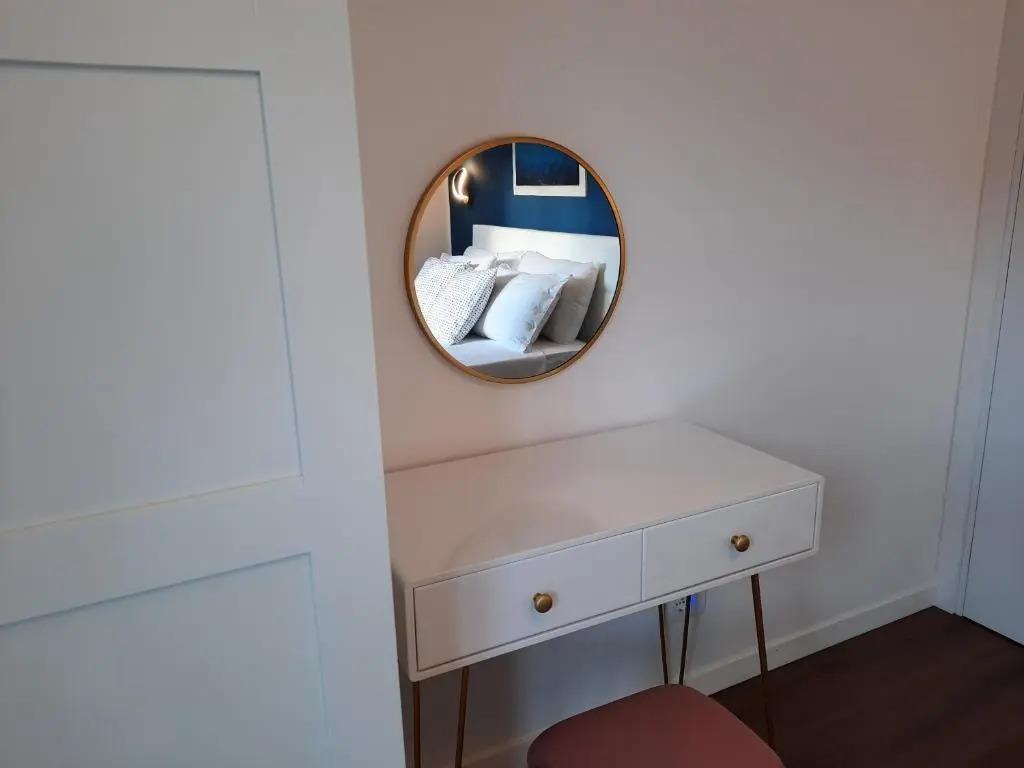 Nora Suite