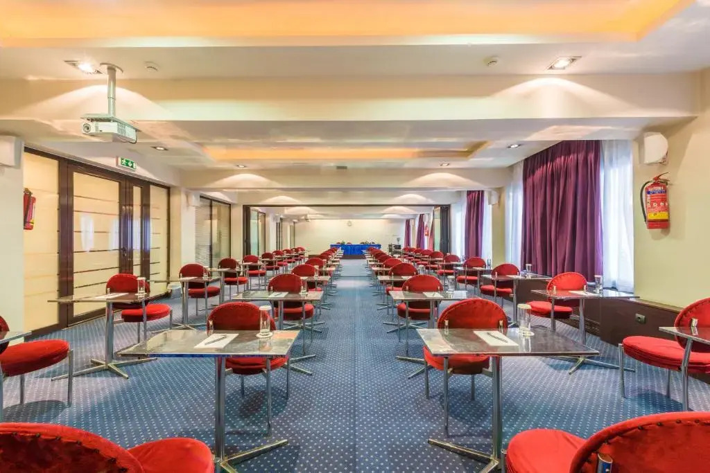 Queen Olga Hotel