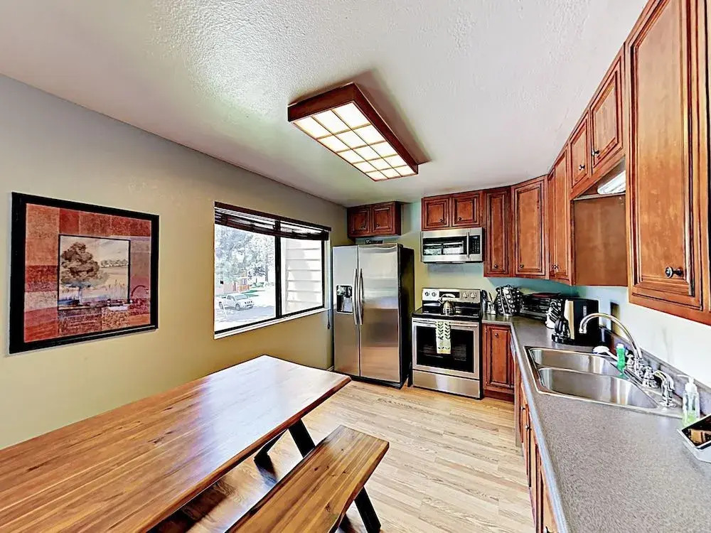 Meadow #16 - 3 Br Condo