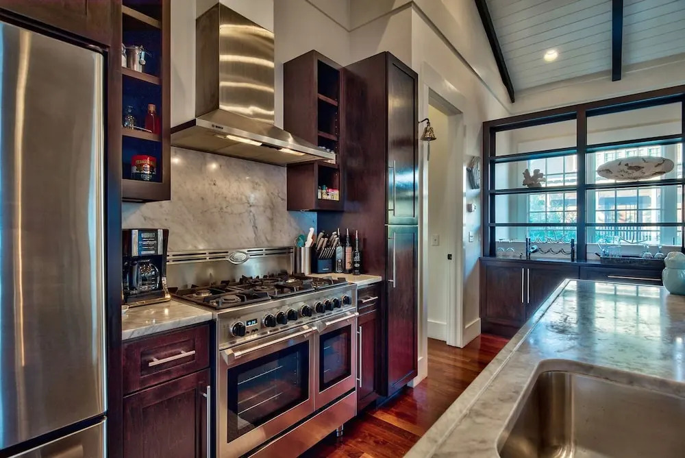 Birdhouse - 36 Town Hall Lane by Dune Vacation Rentals